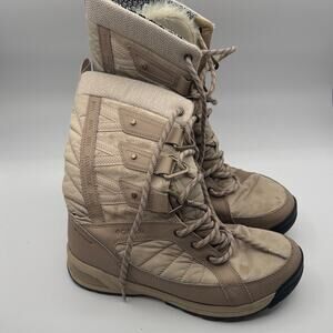 Columbia Boots - Women's 8
